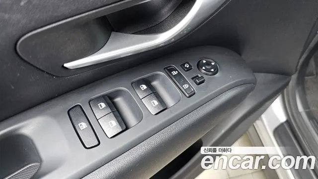 Hyundai Tucson Tucson (NX4) Дизель 2.0 2WD — Фото автомобиля 29