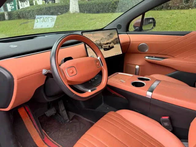 Changan Qiyuan E07 — Фото автомобиля 7