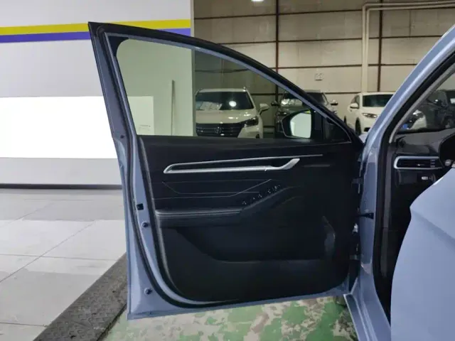 Geely Emgrand — Фото автомобиля 7