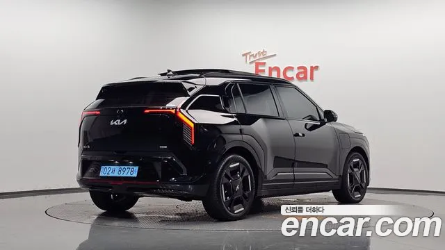 Kia EV3 — Фото автомобиля 2