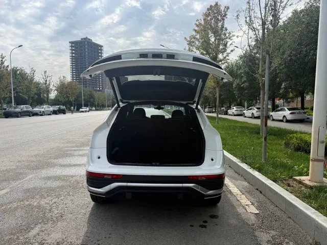 Audi Q5L Sportback — Фото автомобиля 19
