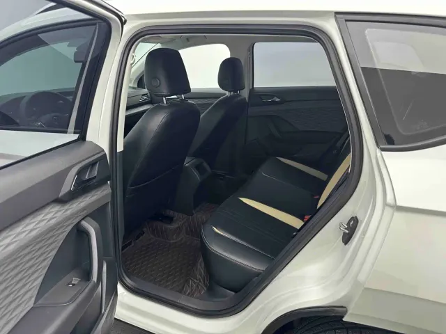 Volkswagen Tharu — Фото автомобиля 12