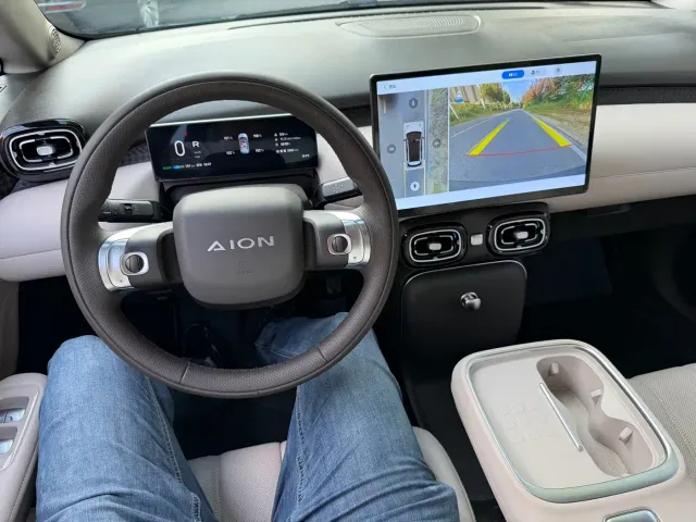 GAC Aion UT — Фото автомобиля 10