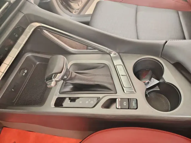 Changan CS35 Plus — Фото автомобиля 12