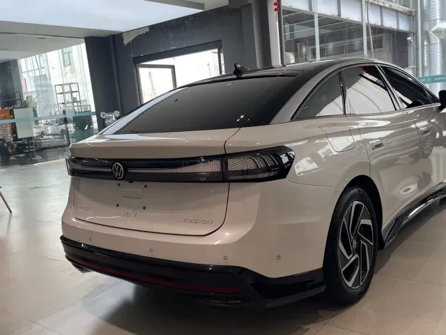 Volkswagen ID.7 Vizzion — Фото автомобиля 21