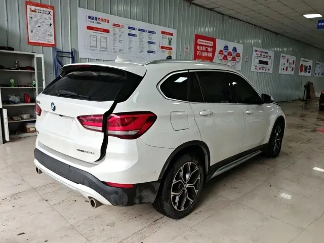 BMW X1 — Фото автомобиля 14
