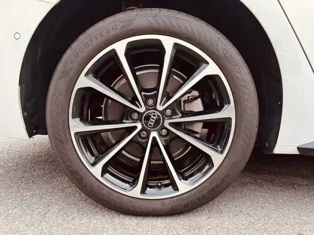 Audi A5L — Фото автомобиля 18