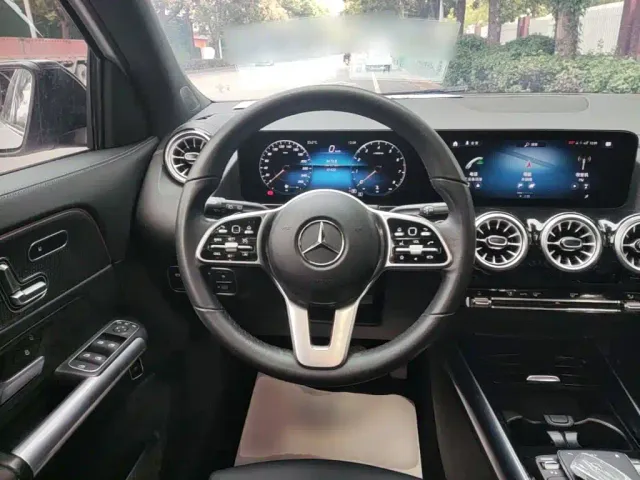 Mercedes-Benz GLA-Class — Фото автомобиля 10