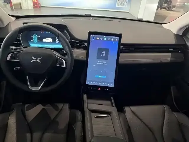 XPeng XPeng G3 2022 G3i 520N+ — Фото автомобиля 5