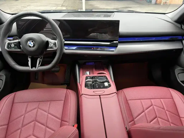 BMW 5 Series — Фото автомобиля 3