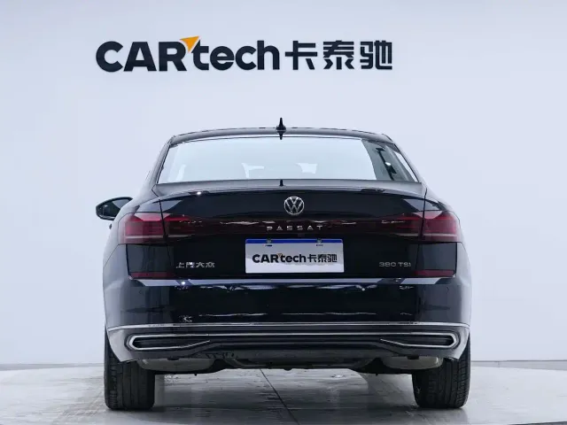 Volkswagen Passat — Фото автомобиля 2
