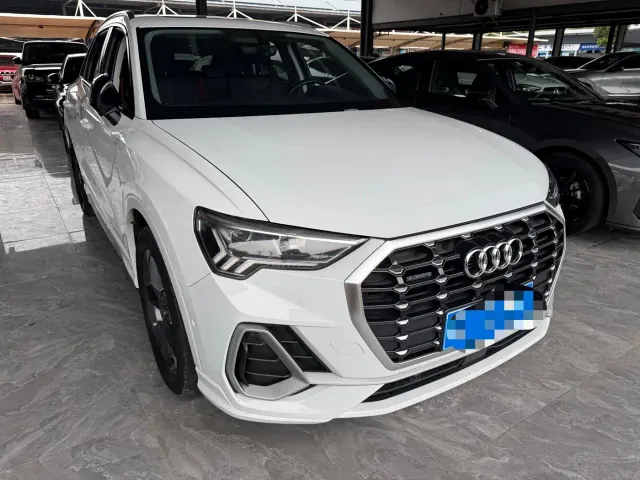 Audi Q3 — Фото автомобиля 3