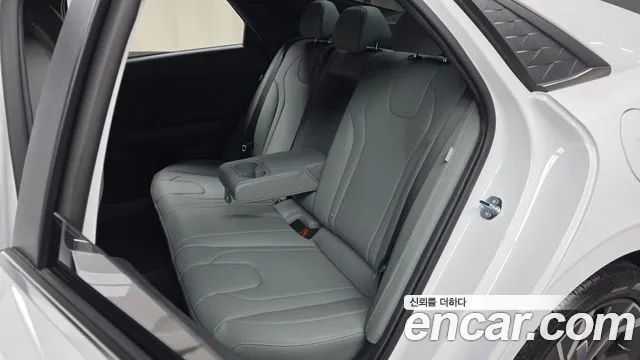 Hyundai Avante — Фото автомобиля 18