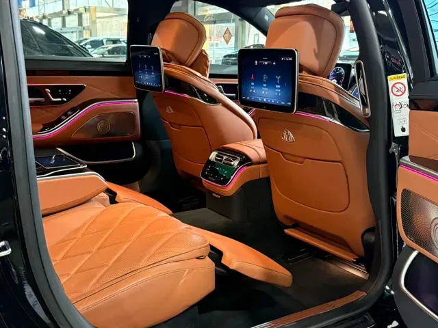 Mercedes-Benz Maybach S-Class — Фото автомобиля 11