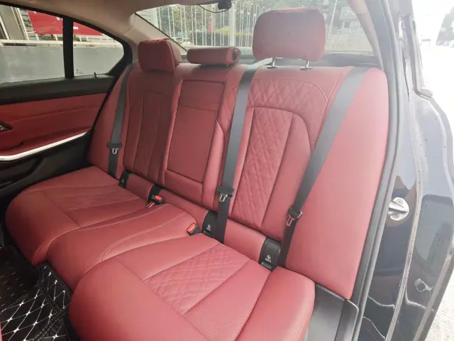 BMW 3 Series — Фото автомобиля 10