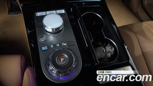 Genesis G80 Бензин 2.5 турбо AWD — Фото автомобиля 9