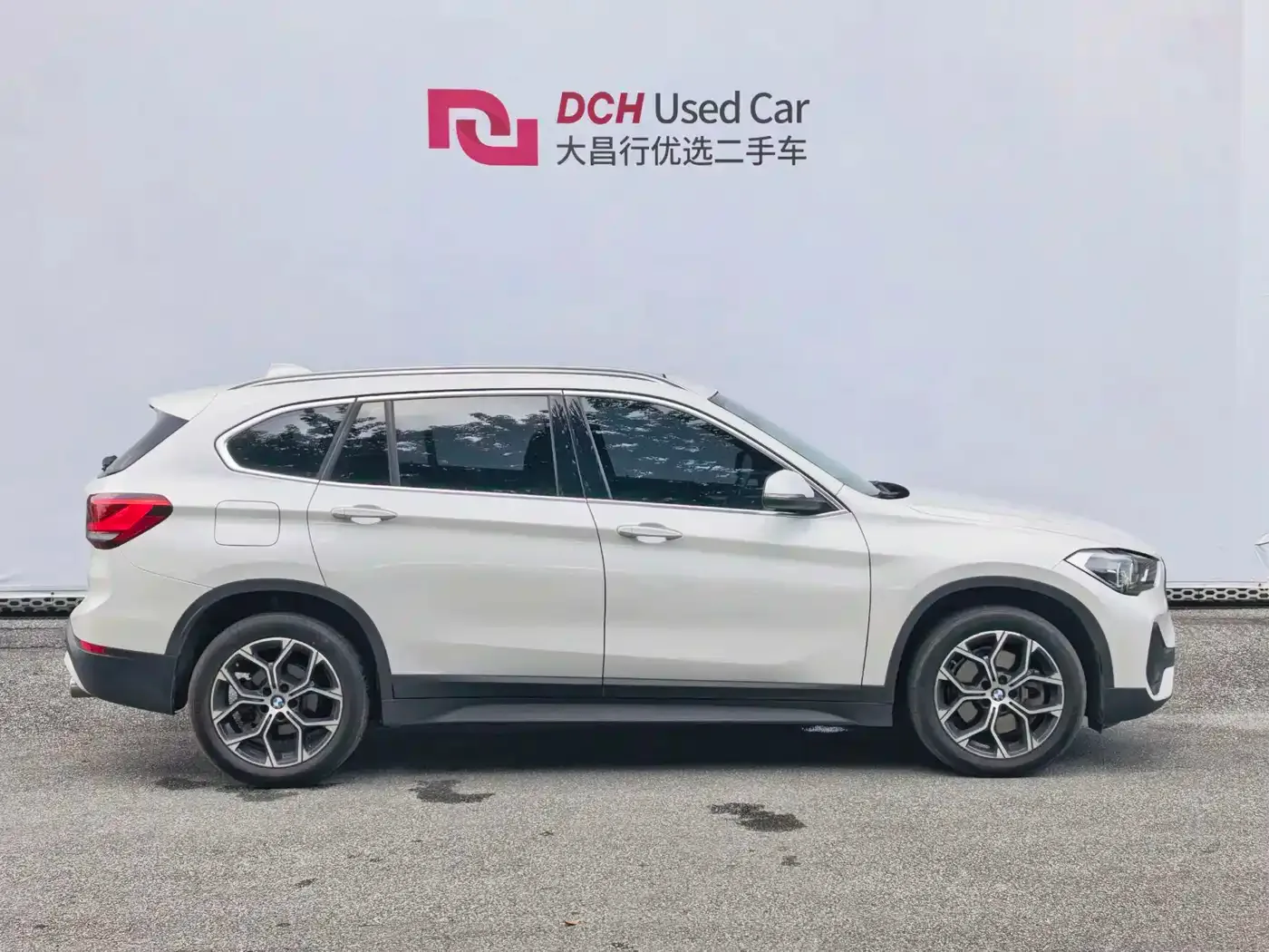 BMW BMW X1 2021 sDrive25Li Leading — Фото автомобиля 3