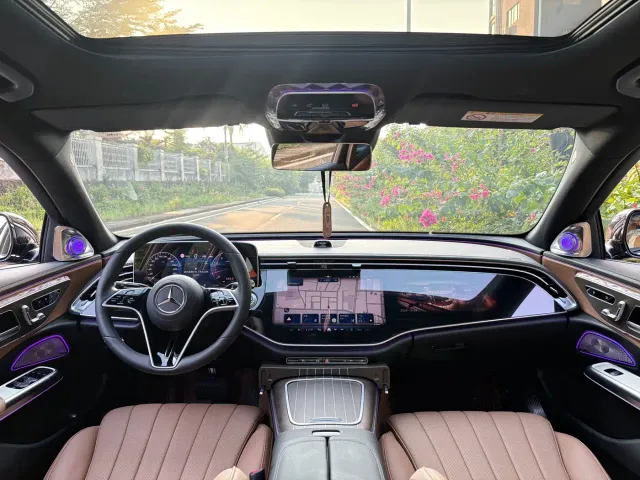Mercedes-Benz E-Class — Фото автомобиля 5