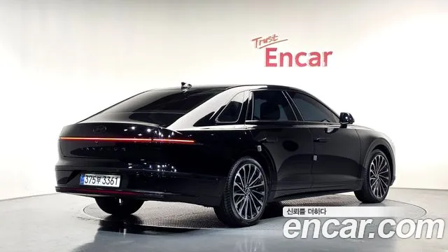 Hyundai Grandeur GN7 — Фото автомобиля 2
