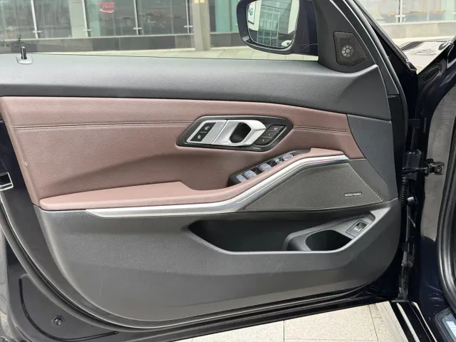 BMW 3 Series — Фото автомобиля 5