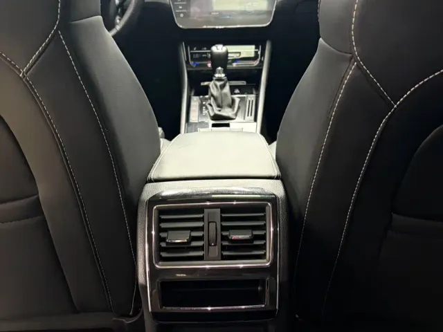 Skoda Superb — Фото автомобиля 14