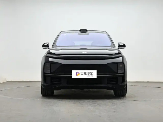 Li Auto L7 — Фото автомобиля 2