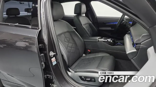 BMW 5-Series 5 серия (G60) 530i xDrive M Sport — Фото автомобиля 22