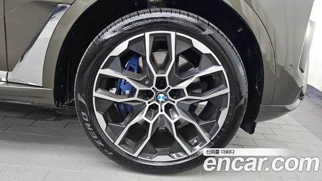 BMW X7 — Фото автомобиля 21