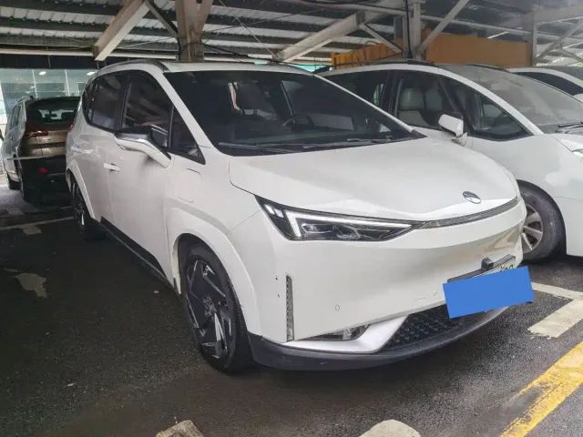 Hycan Z03 — Фото автомобиля 3