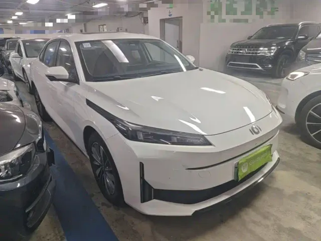 Changan Qiyuan Changan Qiyuan A05 2024 70 Pro — Фото автомобиля 3