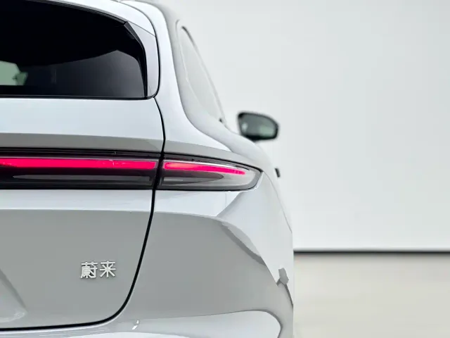 Nio ET5 Touring — Фото автомобиля 15