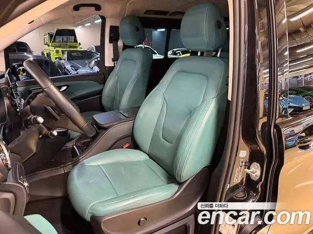 Mercedes-Benz V-Class — Фото автомобиля 10