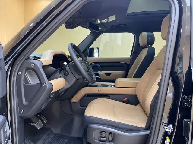 Land Rover Defender — Фото автомобиля 4