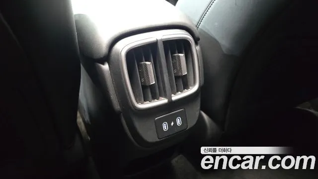 Hyundai Ioniq 6 — Фото автомобиля 30