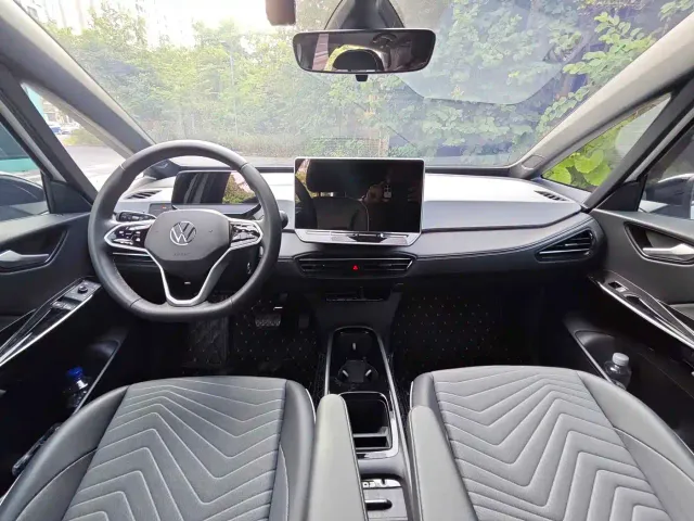 Volkswagen ID.3 — Фото автомобиля 9