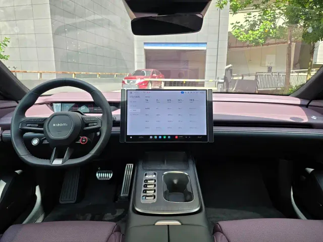Xiaomi SU7 — Фото автомобиля 10