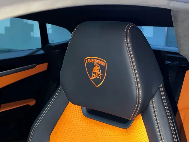 Lamborghini Urus — Фото автомобиля 18