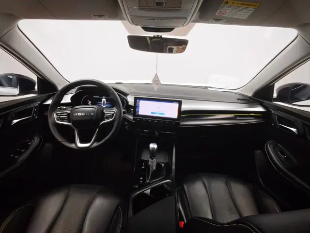 Roewe i5 — Фото автомобиля 18