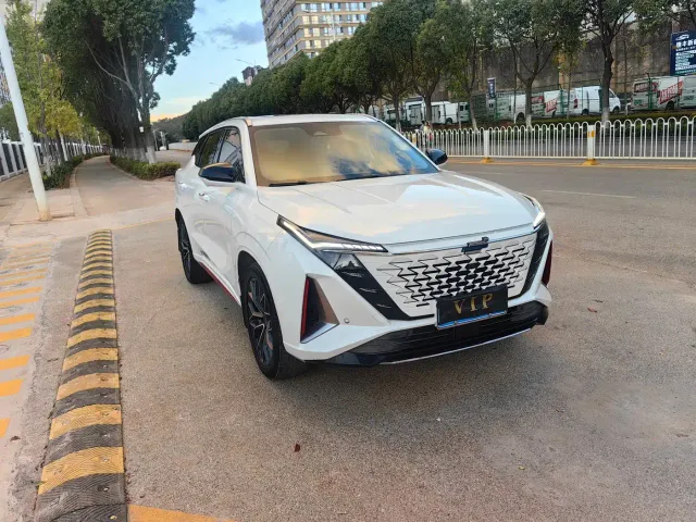 Changan Z6 — Фото автомобиля 3
