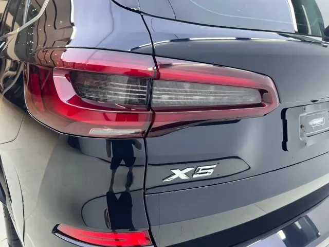 BMW X5 — Фото автомобиля 8