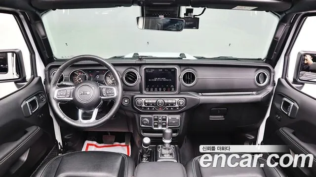 Jeep Wrangler JL — Фото автомобиля 11