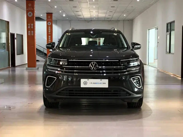 Volkswagen Talagon — Фото автомобиля 2
