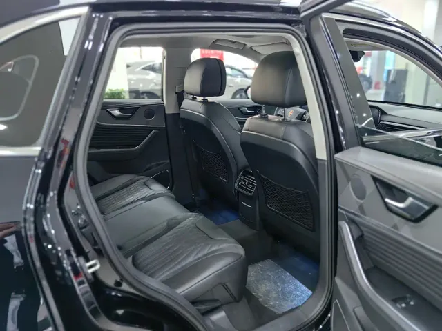 Hongqi HS5 — Фото автомобиля 7