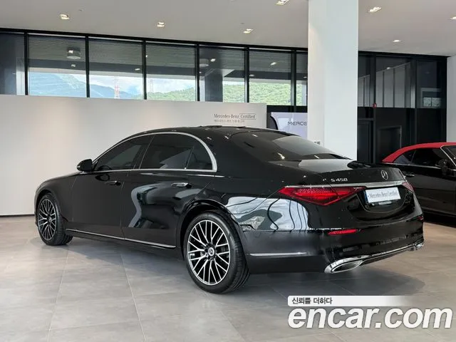 Mercedes-Benz S-Class — Фото автомобиля 3