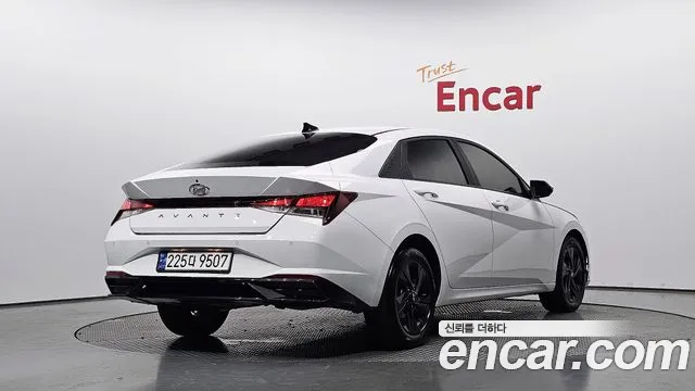 Hyundai AVANTE Avante (CN7) — Фото автомобиля 2