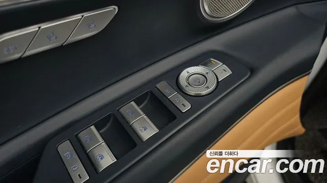 Genesis GV80 — Фото автомобиля 27