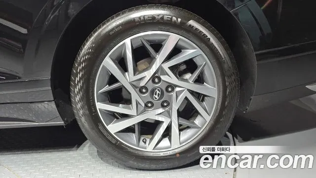Hyundai Grandeur GN7 — Фото автомобиля 6