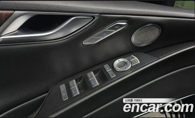 Genesis G80 Бензин 2.5 турбо AWD — Фото автомобиля 17