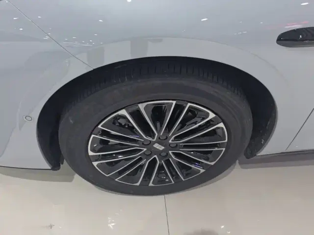 Geely Galaxy Xingyao 8 — Фото автомобиля 22