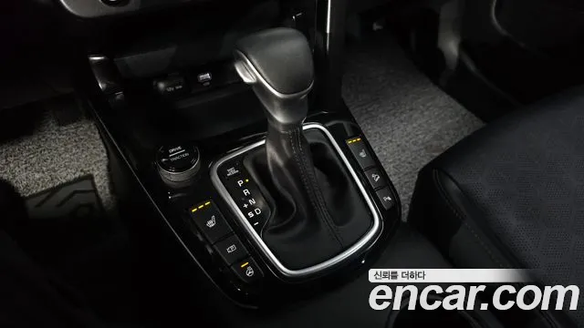 Kia Seltos — Фото автомобиля 12